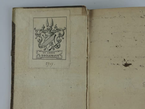 Poésies choisies de Gresset. Précédées de Lettres de M. Rousseau sur Ver-Vert, la Chartreuse et autres pièces adressées à M. de Lasséré et au P. ...