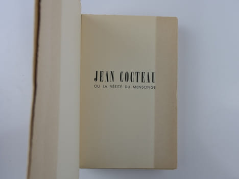 Jean Cocteau ou la vérité du mensonge. Exemplaire nominatif imprimé spécialement pour l'éditeur.. Claude MAURIAC