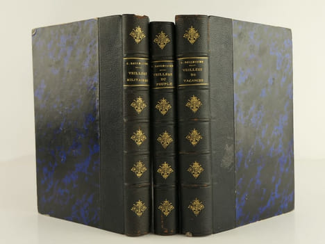 Réunion de trois volumes : Veillées de vacances. Veillées militaires. Religion, Honneur et Patrie. 6e éd. Veillées du Peuple. Nouvelle édition revue ...