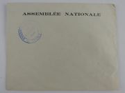 GOUVERNEMENT DE VICHY. Permis de séjour délivré par le Ministère de l'Intérieur pour les communes de Vichy et de Bellerive délivrée à Mme Perreux née Gasc demeurant à Vichy à l'Hôtel Majestic. Délivré à Vichy le 10 juillet 1940. Tampon du directeur de la Police d'Etat de Vichy. JOINT deux enveloppes à l'en tête de l'Assemblée Nationale avec timbre à date (10 juillet 1940) pour l'Assemblée Nationale siégant à Vichy.  par PETAIN. GOUVERNEMENT DE VICHY - Image 3