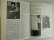 PARIS NEW-YORK 1908-1968. Catalogue d'exposition Centre National d'Art et de Culture Georges Pompidou / Musée National d'Art Moderne 1er juin-19 septembre 1977. EDITION ORIGINALE  par PONTUS HULTEN, Robert Bordaz, Elliott Carter, Henri Langlois, Maurice Girodias, Jean Prouvé, Gabrielle Buffet-Picabia, Robert Lebel, Claude Lévi-Strauss, William Copley, Robert Motherwell, Marcelin Pleynet, Hubert Damisch, Pierre Restany, Jean-Jacques Lebel, Léo Castelli, Robert Cordier, Ileana Sonnabend, Hélène Seckel, Daniel Abadie, Alfred Pacquemen ... - Image 7