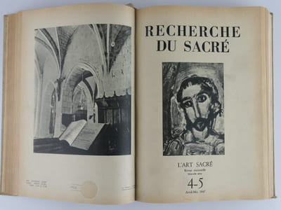 Cahiers de l'Art Sacré. 26 numéros simples et doubles reliés en un volume par ordre chronologique et par thème. 1945 : N°3 Oeuvres Nouvelles et Artistes Nouveaux (1939-1945) (3e trim.)1946 : N°7 Tendances actuelles de l'Art Chrétien (août-sept.) / N°8 Points de vue actuels sur l'Art ancien (oct.) / N°9 L'éducation artistique du Clergé (nov.)1945 : N°1 Reconstruire les Eglises I. L'esprit et les prinicipes - L'Eglise dans la Cité (3e trim.).1946 : N°4 Reconstruire les Eglises II. Le Plan de l'Eglise et du Centre Paroissial (1er trim.) / N°10 Reconstruire les Eglises III. Formes de l'Architecture religieuse moderne (déc.) / N°5 L'éclairage des églises (2e trim.).1947 : N°1-2, Reconstruire les Eglises IV. L'exemple de la Suisse alémanique.(janv.-fév.) / N°3 Le zèle de la Maison de Dieu, (mars) / N°4-5 Recherche du Sacré (avril-mai). N°8-9 L'Eglise, Maison du Peuple de Dieu (août-sept.). / N°10 L'éducation artistique du Clergé et des Fidèles. Explication de la décadence, (oct.).1948 : N°1-2 Leçons actuelles des Arts anciens (janvier-fév.) / N°3-4 Bilan de l'époque 1920-1940 (mars-avril) / N°5-6 A la Recherche de la Tradition (mai-juin) 1949 : N°1-2 Reconstruire les Eglises V. La décoration des églises (sept.-oct.) / N°3-4 Cimetières et tombeaux (nov.-déc.)1950 : N°1-2 Assy, (sept.-oct.) / N°3-4 Allemagne 1950 (nov.-déc.) / N°5-6, Devant l'art profane (janv.-fév.) / N°7-8 Pour la beauté de la Maison de Dieu (mars-avril) / N°9-10 Le Prêtre et la création artistique (mai-juin) / N°11-12 Au régime de la pauvreté (juillet-août)1951 : N°5-6 L'art sacré et son public (janv.-fév.) / N°7-8 Le douloureux problème des arts missionnaires (mars-avril). Photos H. Cartier-Bresson.