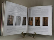 MUMUYE par Texte de François Neyt. Photographies de Christophe Lebedinsky. Illustrations de Xavier Mérigot. - Image 5