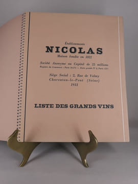 ETABLISSEMENTS NICOLAS. Liste des grands vins fins 1931. Illustrations de A.M. Cassandre. Complet du feuillet volant sur les appellations d'origine ...