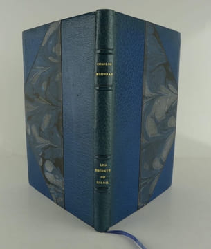 Les Secrets du Soleil. Illustrations de Gernez. Envoi de l'auteur. Un des 30 exemplaires sur Japon Impérial. . Charles MAURRAS