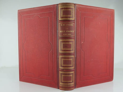 Les deux France. Histoire d'un siècle 1789-1889. Récits d'une aïeule centenaire à ses petit-enfants. . Adolphe Mathurin de Lescure. Illustrations de ...