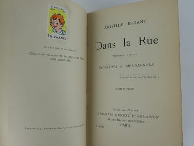DANS LA RUE. Chanson et Monologues.