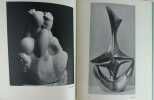 Réunion de 4 catalogues d'exposition sur Lobo.1) Sculptures 1962-1964, Villand & Galanis, mai 1964. Texte Hélène Parmelin, 20 reproductions nb (20 ...