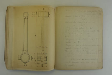 (Automobile) MERCEDES 40 HP. Cahier manuscrit de 28 pages rédigé par un ingénieur, décrivant d'une manière très détaillée les caractéristiques ...
