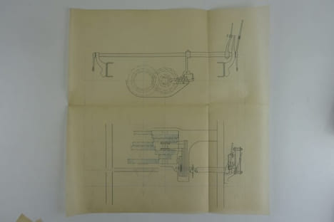 (Automobile) MERCEDES 40 HP. Cahier manuscrit de 28 pages rédigé par un ingénieur, décrivant d'une manière très détaillée les caractéristiques ...