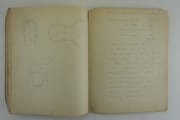 (Automobile) MERCEDES 40 HP. Cahier manuscrit de 28 pages rédigé par un ingénieur, décrivant d'une manière très détaillée les caractéristiques techniques de cette automobile, agrémenté de photos d'époque, de croquis et de coupes techniques sur papier calque. Le cahier est vraisemblablement contemporain de la sortie de ce modèle (1923).  par Anonyme - Image 9