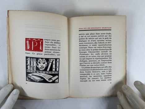 Essai sur Une Renaissance Dramatique. Eau-forte et bois originaux de Gabrielle Faure. Collection Les Panthénées VIII. JOINT L'humaniste et l'Automate ...