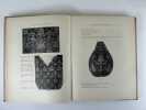 (TISSUS ANCIENS) Catalogue d'étoffes anciennes et modernes décrites par Madame Isabelle Errera. Troisième édition orné de 1000 photogravures. ...
