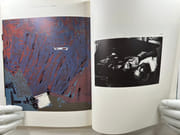 Réunion de 4 publications autour de Gérard Gasiorowski -  1 / Gasiorowski. Peinture. Adrien Maeght, Paris, Arc Musee D'Art Moderne, 1983, broché, 103p. 2/ Catalogue de l'exposition à la Galerie Adrien Maeght, Paris du 20 septembre au 31 octobre 1984. Texte bilingue de Michel Enrici. Nbr. illustrations couleurs et n/b. 107p. 3/ EX-VOTO, Galerie Adrien Maeght 1986, texte de Jean de Loisy, 27 ill. couleurs, 38p. 4/ Gasiorowski Fiac 86, texte de Michel Enrici et de l'artiste. 5 illustrations couleurs. par Gérard Gasiorowski  - Image 3