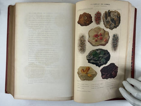 La vie souterraine ou Les mines et les mineurs. Ouvrage illustré de 160 gravures sur bois, de 20 cartes tirées en couleurs et de 10 planches imprimées ...