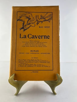 La Caverne. Histoire pittoresque d'une famille humaine de vingt-neuf personnes, filles et garçons, petits et grands, à l'époque des luxuriantes forêts ...