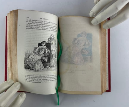 Les Caractères ou Les Moeurs de ce Siècle, suivis du Discours à l'Académie et de la traduction de Théophraste. Précédés d'une introduction par M. ...