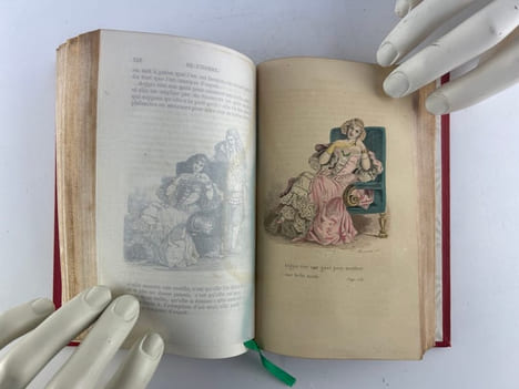 Les Caractères ou Les Moeurs de ce Siècle, suivis du Discours à l'Académie et de la traduction de Théophraste. Précédés d'une introduction par M. ...