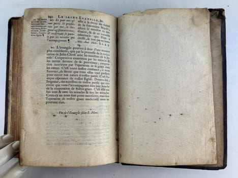 Le Nouveau Testament en françois, avec des réflexions morales sur chaque verset, Pour en rendre la lecture plus utile, & la Méditation plus aisée. ...