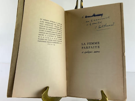 La femme parfaite et quelques autres. Envoi de l'auteur (dédicataire biffé).. Emile HENRIOT