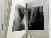 (PHOTOGRAPHIE) Lajos Somlósi. Publié à l'occasion de l'exposition "Fabriqué en France - Franciaországi feljegyzése" présentée à Budapest, Institut français en Hongrie, du 4 février au 1er mars 1994. par Sous la direction de Georges Ferenczi. Présentation de Lucien Hervé, Zoltan Sebok.  - Image 6