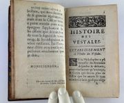 Histoire des vestales avec un traité du luxe des dames romaines. Dédiée a Monseigneur le Duc D'Aumont. par Abbé Augustin NADAL (1664-1740) - Image 6