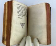 Nouvelles lettres persanes. Traduites de l'Anglois. 2 tomes reliés en un volume. Nouvelles lettres persanes, ou lettres d'un persan  demeurant à Londres, à ses amis d'Ispahan.  par (Baron George LYTTELTON, 1709-1773) - Image 6