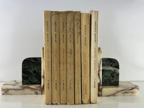 Théatre complet (7 premiers tomes).  I - Le cercle de craie caucasien. Homme pour Homme. L'exception et la règle. II- Mère Courage et ses enfanst. ...