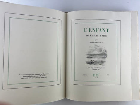 L'enfant de la haute mer. ENVOI DE L'AUTEUR. Illustré de 27 lithographies originales de Pierre Roy. Tirage de tête. Un des 36 ex. sur vélin d'Arches. ...