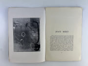Joan MIRO Catalogue d'exposition à la Galerie Vendôme du Mardi 27 Mars au Samedi 28 Avril 1945. Joint un carton d'invitation pour le même à la Galerie Melki.  par Joan MIRO. Texte de Louis PARROT - Image 2
