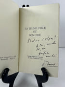 La jeune fille et son fou. Envoi autographe signé.  par Marcel MOREAU - Image 2