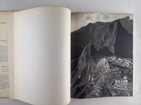 INDIENS PAS MORTS. Photographies de Werner Bischof, Robert Frank et Pierre Verger. . Georges ARNAUD