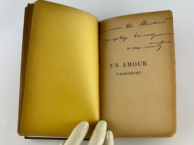 Un amour d'aujourd'hui. Envoi autographe signé.