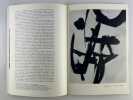 Catalogue d'exposition Franz Kline. Mus&eacute;e d'Art Moderne de la Ville de Paris. Juillet - Septembre 1964. Franz KLINE. Pr&eacute;face de Ren&eacute; H&eacute;ron de ...