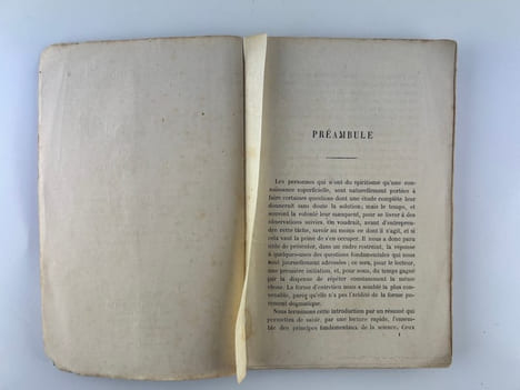 Qu'est-ce que le spiritisme. Introduction à la connaissance du monde invisible ou des esprits contenant les principes fondamentaux de la doctrine ...
