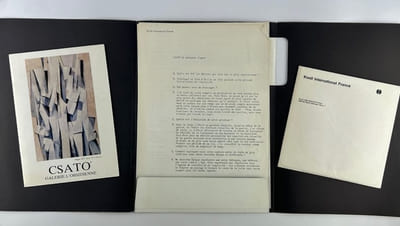 Dossier de presse par Knoll International France présentant Georges Csato. Contient: le catalogue de la rétrospective G.C., Galerie L'Obsidienne, 19 septembre - 30 octobre 1986 (4 reproductions couleurs, 1 NB). 2 cartons d'invitation, 4 copies de la brève présentation de l'artiste par le critique d'art Jean-Dominique Rey. Sur 4 pages volantes : une brève interview de Csato, ses expositions, les oeuvres exposées. 