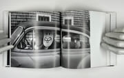 Masquerade. Photographs by Inge Morath. Signed by the photograph. par Saul Steinberg - Inge Morath - Image 7