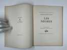 Les n&egrave;gres. Texte espagnol & traduction par Guy L&eacute;vis Mano. Un des 25 exemplaires sur v&eacute;lin du Marais sign&eacute;s par l'&eacute;diteur,  marqu&eacute;s de A &agrave; Z r&eacute;serv&eacute;s ...