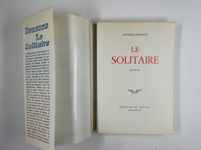Le Solitaire. Roman. Bel envoi à pleine page à l'auteur et éditeur belge Willy Vandermeulen.