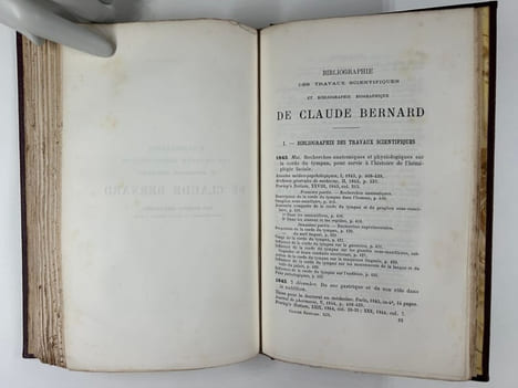 L'oeuvre de Claude Bernard. Introduction par Mathias Duval. Notices par E. Renan, Paul Bert et Armand Moreau. Table alphabétique et analytique des ...