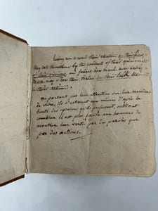 Nouveau dictionnaire portatif des langues françoise et angloise ; contenant tous les mots dont l'usage est autorisé par les meilleurs auteurs. Huitième édition, revue avec soin sur la dernière donnée à Londres, & augmentée ... ainsi que de la liste des termes de marine & de guerre à l'usage de messieurs les officiers. Par J. S. Charrier. 