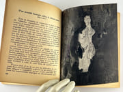 Anthologie de la Poésie Naturelle. Astronome public, Louis Billard, Auguste Boncors, Jean-Paul Brisset, Gaston Chaissac, Ferdinand Cheval, Contes, Léon Corcuff, Harry Dickson, Enfants, Achille Fournier, Charles Gounod, J. Izalier, Machines, Alphonse d'Aymeric Marcailhou, Marie, Louis Perrot, R2cits monosyllabiques, Répertoire des Sectes, Rivet, Henir Rousseau, Hélène Smit, Gabriel Toutin, Un vieux soleil, Robert Vandelanotte, Damouré Zika. par Collectif. Documents réunis et présentés par Camille Bryen et Alain Gheerbrant. Huit photographies de Brassaï. - Image 5