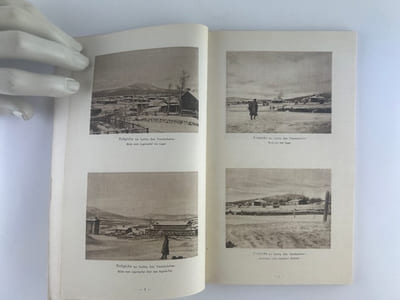 (Première Guerre mondiale) Ansichten russisch-sibirischer Kriegsgefangenen-Lager mit über 200 Originalaufnahmen / Vues des camps de prisonniers de guerre russo-sibériens, illustrées par plus de 200 photographies originales.