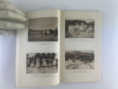(Première Guerre mondiale) Ansichten russisch-sibirischer Kriegsgefangenen-Lager mit über 200 Originalaufnahmen / Vues des camps de prisonniers de guerre russo-sibériens, illustrées par plus de 200 photographies originales.