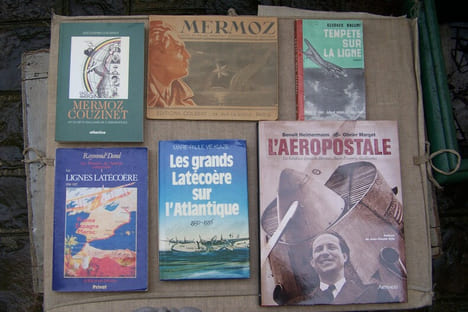 MERMOZ LATECOERE LA LIGNE AEROPOSTALE: Georges BALLINI: Tempete sur laz ligne, Julliard, 1955. Raymond DANEL: Les lignes Latécoère 1918-1927, Privat, ...