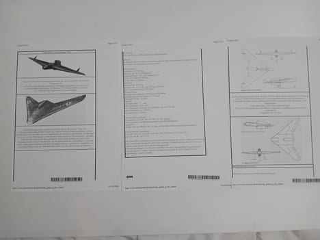 Avion Gotha P 60 C (1945) 3 pages de description (copies datées 2004), P60A, P60B, P60C (1945): 3 plans d'ensemble originaux 88x70 cm, au 1/25e. P60: ...