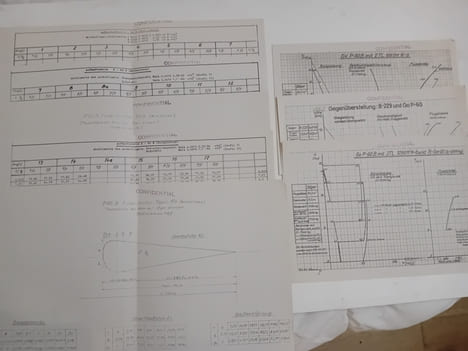 Avion Gotha P 60 C (1945) 3 pages de description (copies datées 2004), P60A, P60B, P60C (1945): 3 plans d'ensemble originaux 88x70 cm, au 1/25e. P60: ...