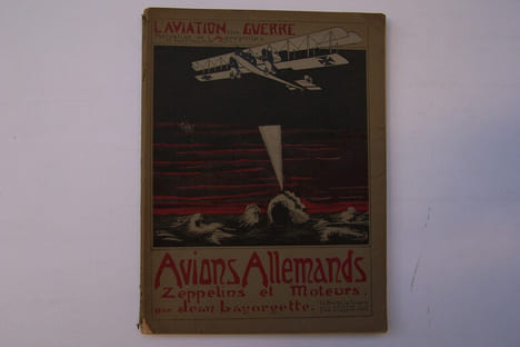 Avions Allemands, Zeppelins et moteurs. Lettre-préface de Georges Besançon.. LAGORGETTE Jean