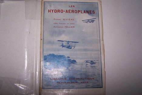 Les hydro-aéroplanes. Préf. de Alphonse Tellier.. RIVIERE Pierre