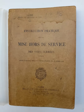 Instruction pratique sur la mise hors service des voies ferrées.. undefined